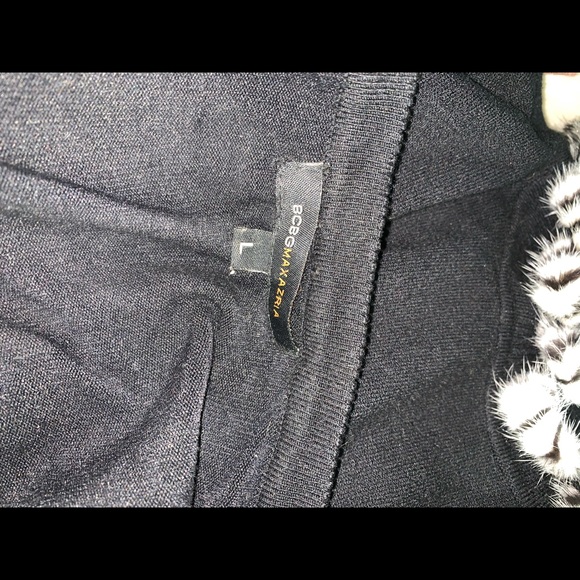 Black sweater - Picture 3 of 3